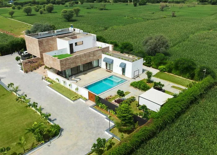 Saffronstays Ambika Farms Jaipur